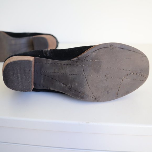 Dolce Vita Black Suede Stacked Heel Ankle Boots, Size 6 - Picture 10 of 11